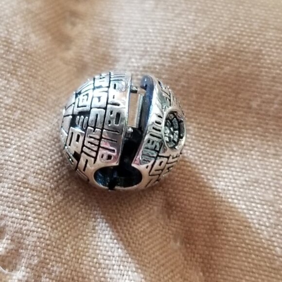 Star Wars Death Star Clip Charm - Picture 3 of 8